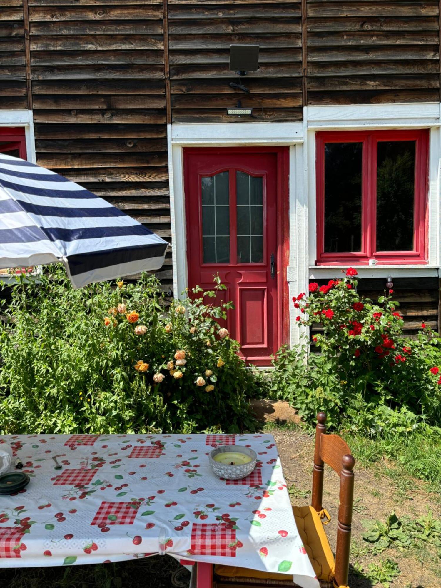 Gite Ranch Le Serpolet เลส์ อองเจลส์ ภายนอก รูปภาพ