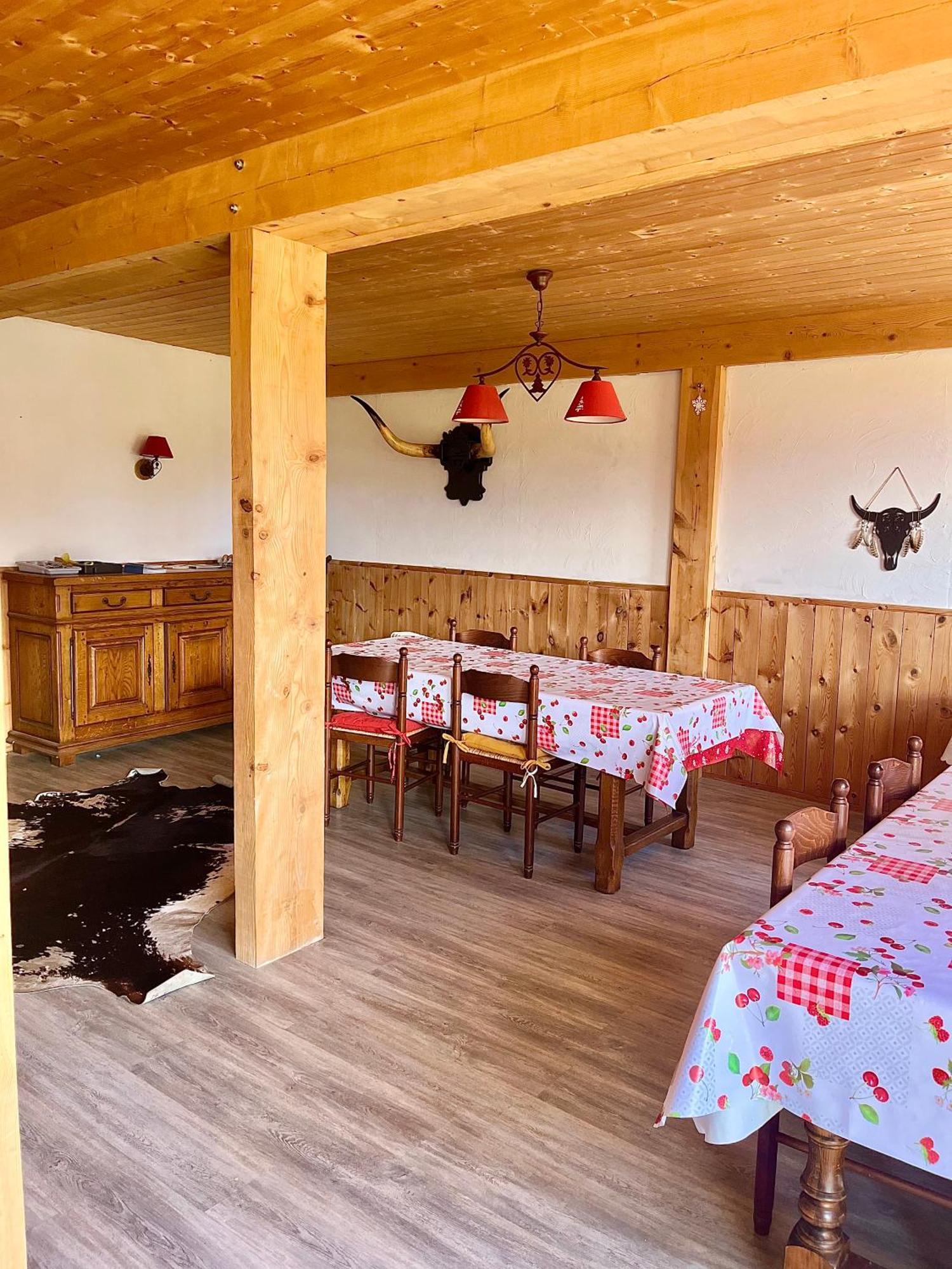 Gite Ranch Le Serpolet เลส์ อองเจลส์ ภายนอก รูปภาพ